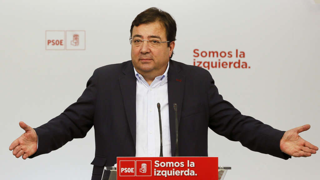 Guillermo Fernández Vara, presidente de la Junta de Extremadura. / EFE