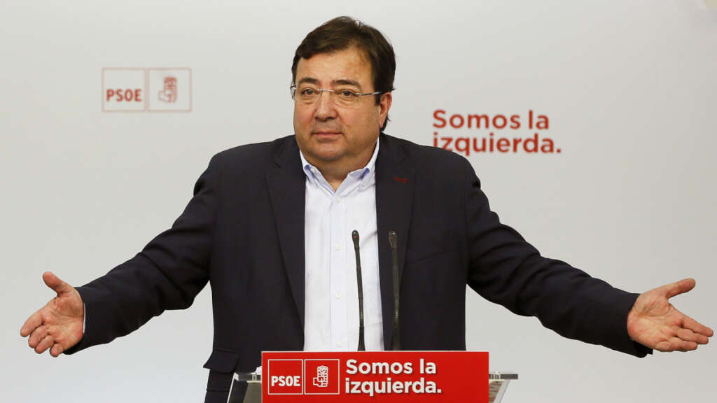 Guillermo Fernández Vara, presidente de la Junta de Extremadura. / EFE