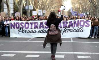 Vista del inicio de una manifestación en Madrid convocada con motivo del 8M. EFE/Kiko Huesca/Archivo