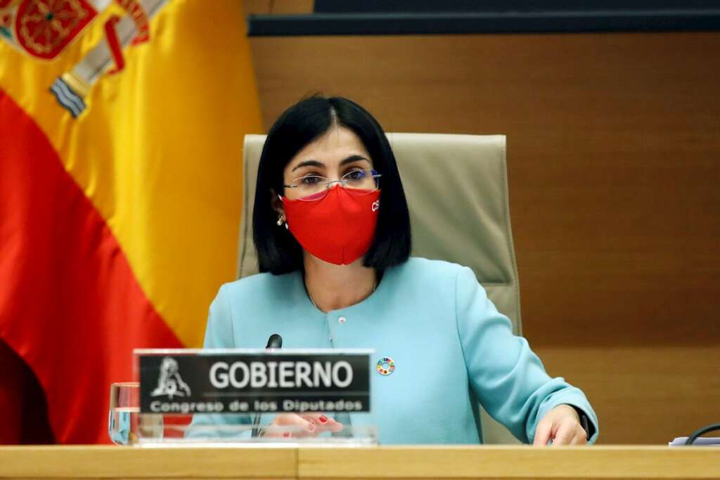 La ministra de Sanidad, Carolina Darias, pide "prudencia" en la Semana Santa por la subida de casos de Covid-19 | EFE/JCH/Archivo