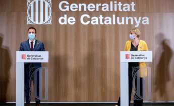 El vicepresidente de la Generalitat en funciones, Pere Aragonès, y la consejera de Salud, Alba Vergés, durante una rueda de prensa el 23 de marzo de 2021 en Barcelona | EFE/QG