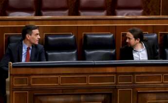 Pedro Sánchez y Pablo Iglesias en el Congreso. /EFE