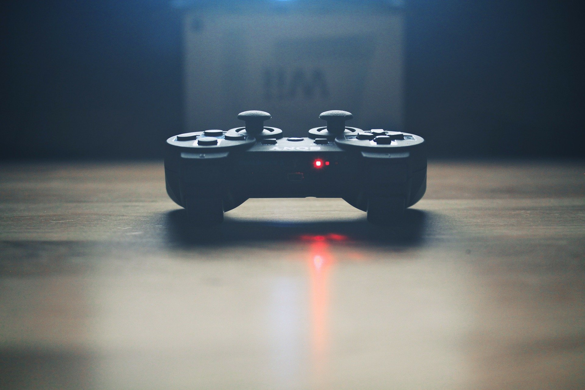 Un joystic para jugar a videojuegos tanto en ordenador como en consola / Pixabay