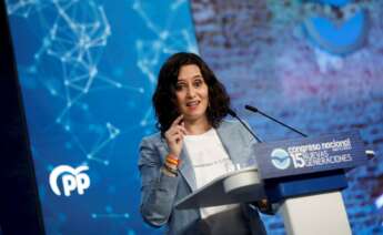 La presidenta de la Comunidad de Madrid, Isabel Díaz Ayuso, durante su intervención en la inauguración del Congreso de Nuevas Generaciones del PP que tiene lugar este sábado en Madrid. EFE/David Fernández