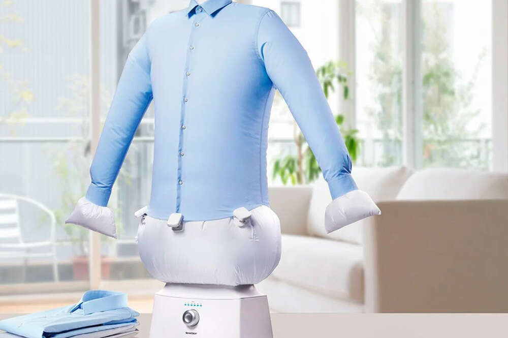 Lidl populariza un maniquí plancha y seca la ropa