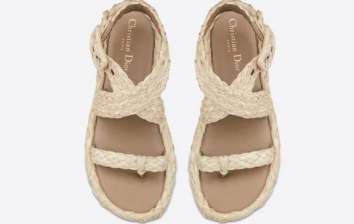 Zara reinterpretas las sandalias de rafia de Dior para el verano