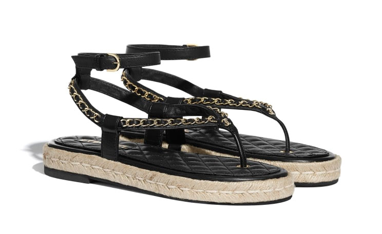 Zara clona las sandalias 'top' del verano de Chanel de 950 euros