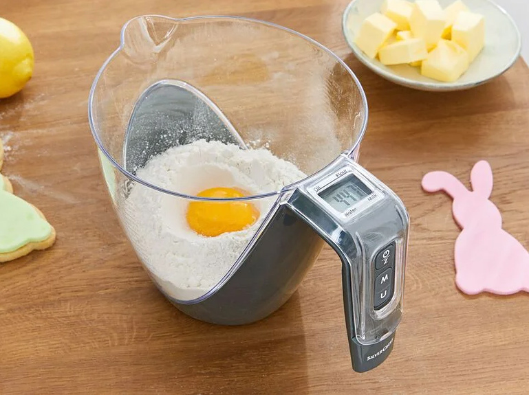 Báscula con jarra medidora de Lidl