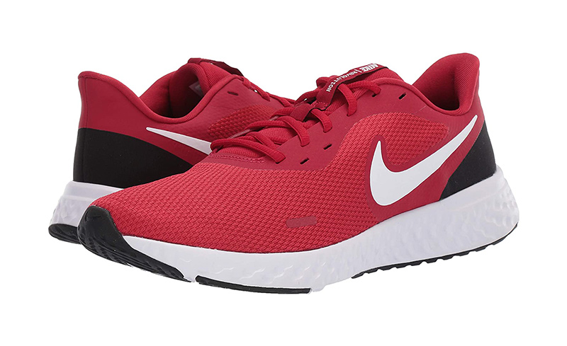 Nike Revolution 5 son las zapatillas más vendidas Amazon (y están de oferta) - Digital