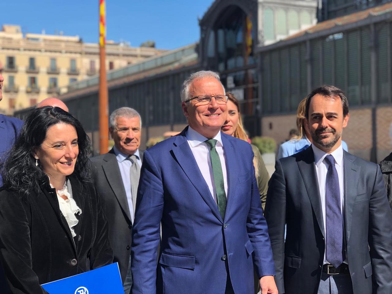 El líder del PP de Barcelona, Josep Bou, junto al concejal Óscar Ramírez / PP
