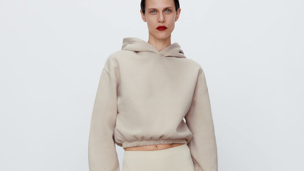 Sudadera Cropped beige de Zara