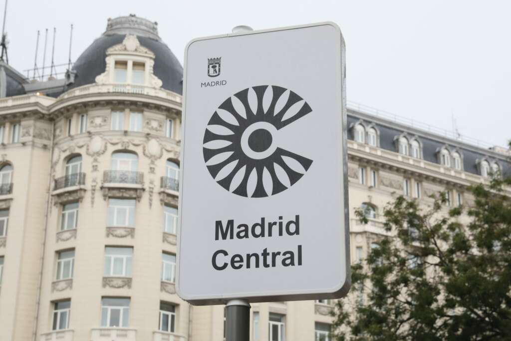 El Tribunal Supremo ha tumbado Madrid Central, la iniciativa que puso en marcha Manuela Carmena en 2018./ EFE/Archivo