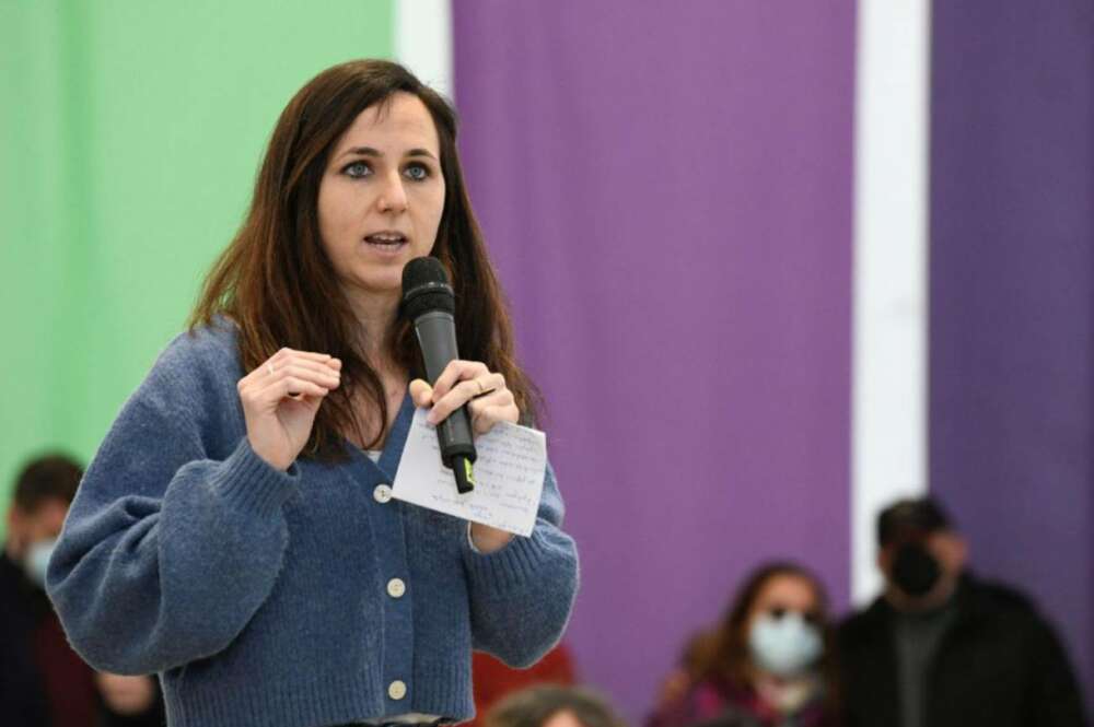 Ione Belarra en un acto de campaña de Podemos. EFE/Víctor Lerena/Archivo