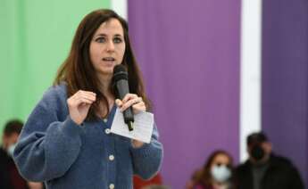 Ione Belarra en un acto de campaña de Podemos. EFE/Víctor Lerena/Archivo