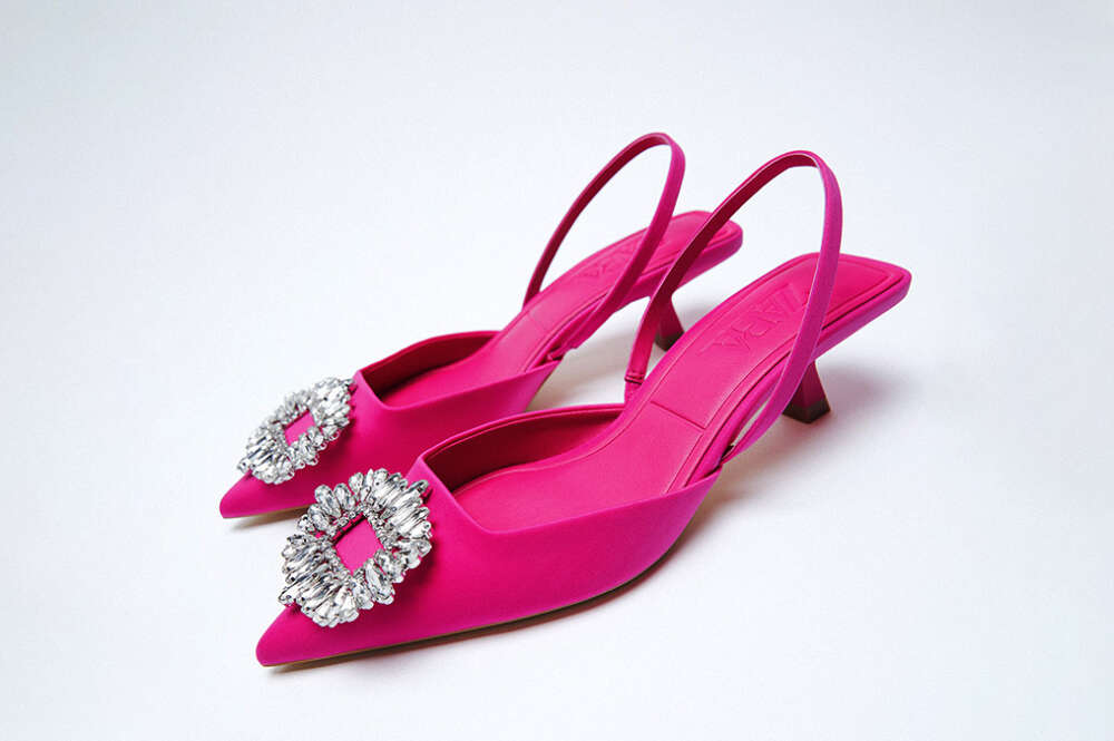 Zara versiona estos Manolo Blahnik crear la sandalia del verano