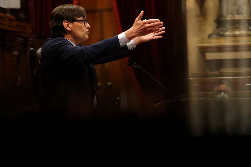 El líder del PSC en el Parlament, Salvador Illa, interviene durante la primera jornada del debate de investidura de Pere Aragonès, esta tarde en el Parlamento de Cataluña. EFE/Alberto Estévez/POOL