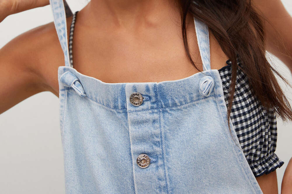 Peto denim de Mango