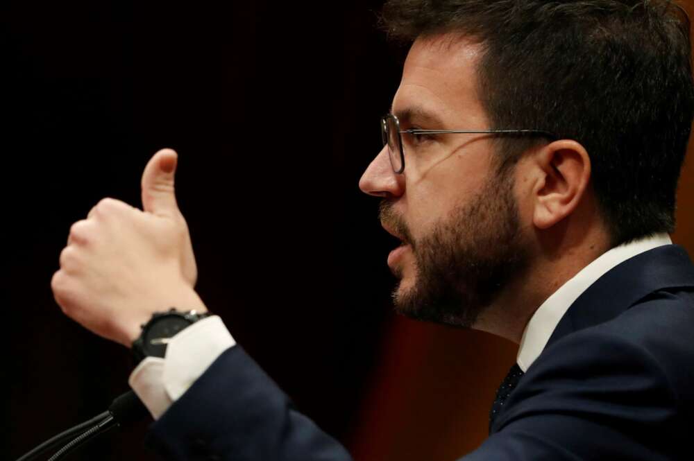 El candidato de ERC a la presidencia de la Generalitat, Pere Aragonès, durante su intervención en la primera jornada del debate de su investidura en el Parlament de Cataluña. EFE/Alberto Estévez/POOL