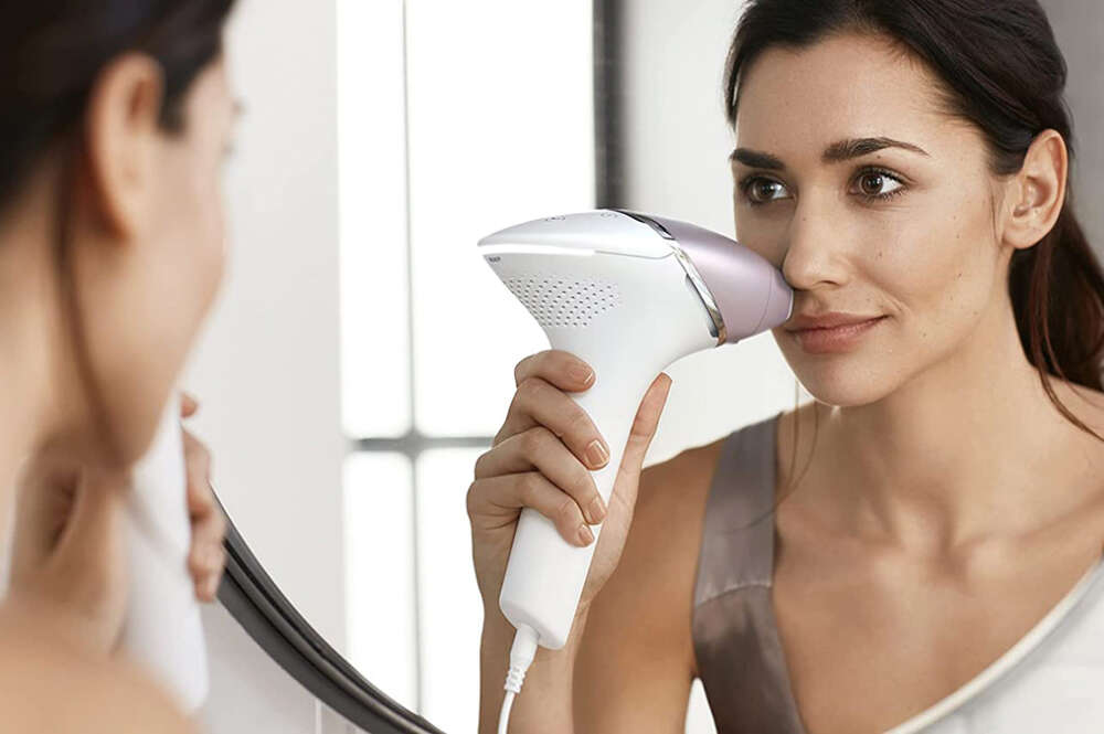 Depiladora de luz pulsada Philips Lumea , en Amazon