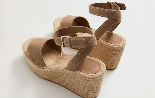 Sandalia cuña piel de Mango