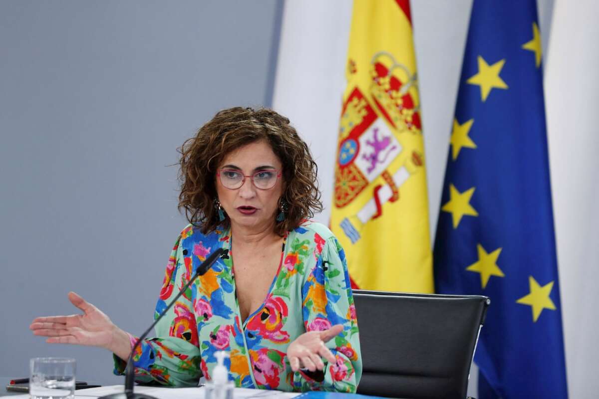 La ministra de Hacienda, María Jesús Montero durante una rueda de prensa EFE/Emilio Naranjo