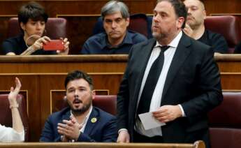 Fotografía de archivo del pasado 21 de mayo de 2019 que muestra a Oriol Junqueras durante la sesión constitutiva de las nuevas Cortes Generales de la XIII Legislativa en el Congreso de los Diputados. La Abogacía del Estado ha solicitado al Supremo que permita que Oriol Junqueras pueda tomar posesión como eurodiputado y ejercer sus funciones mientras mantenga ese estatus, al tiempo que ha urgido al tribunal a tramitar "a la mayor brevedad" ante el Parlamento Europeo la suspensión de su inmunidad. EFE/ Ballesteros