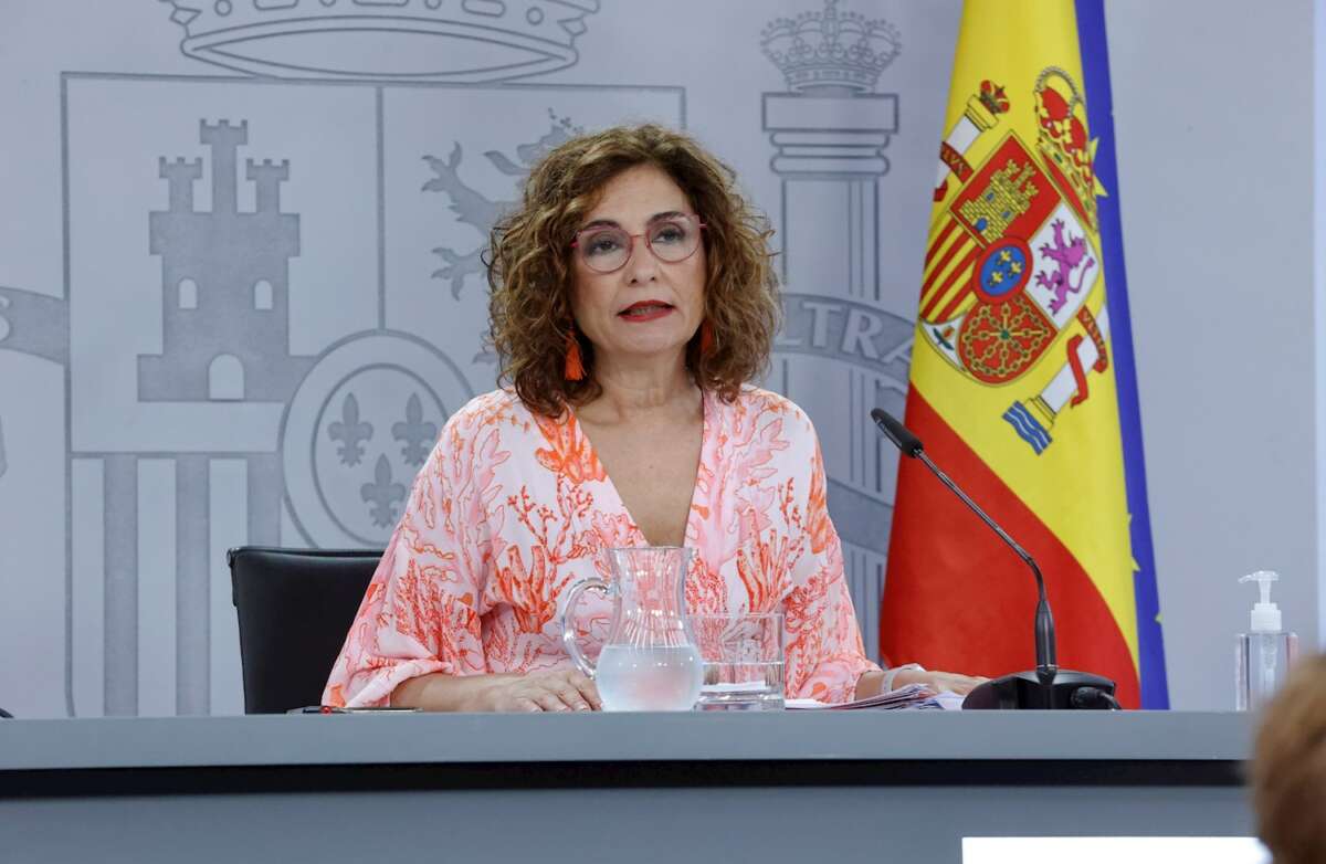 La portavoz del Gobierno y ministra de Hacienda, María Jesús Montero. EFE/Zipi