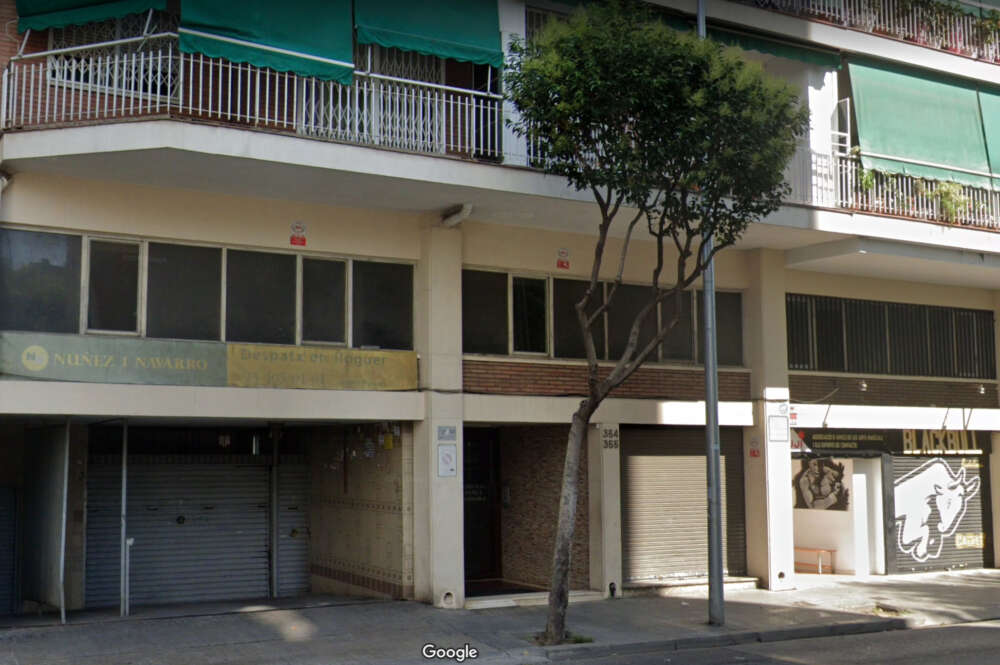 Calle Alfonso 364-366, el lugar donde se pretende instalar el nuevo bingo propiedad de 'Los billares' / Google Maps