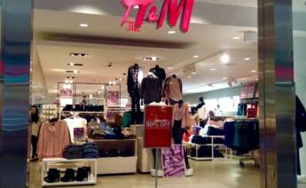 Entrada de una tienda de H&M
