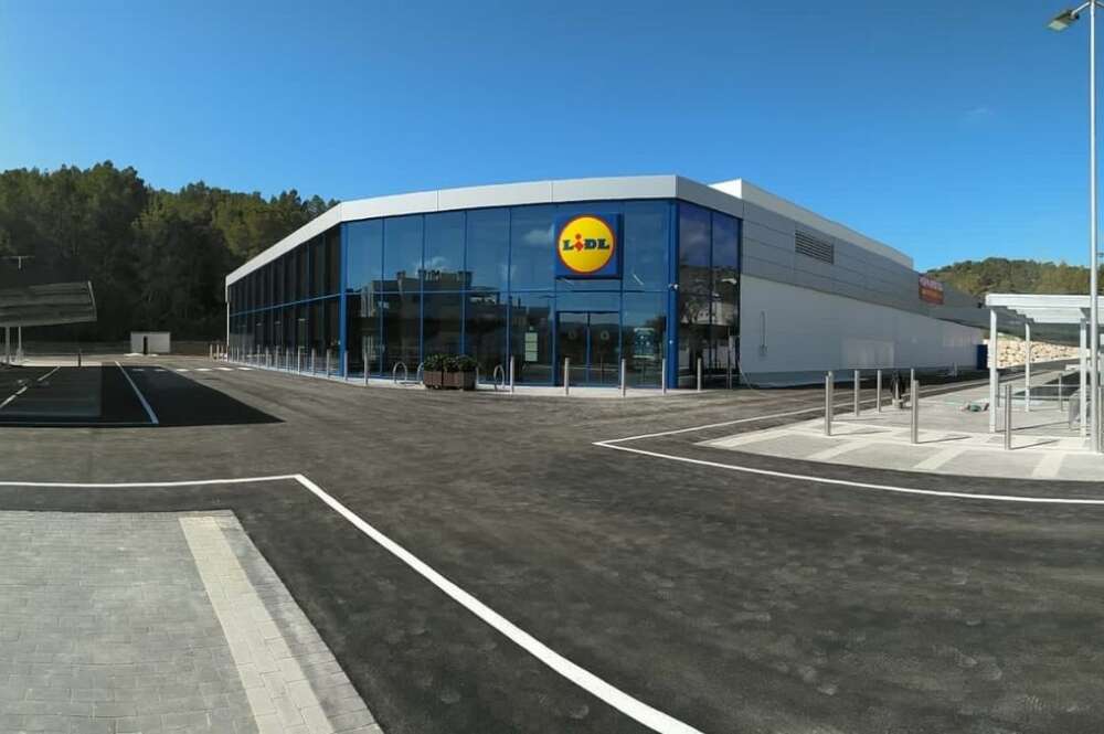 La fachada de una tienda de Lidl.