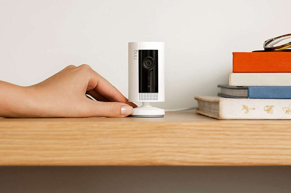 Cámara doméstica de seguridad Ring Door, de Amazon