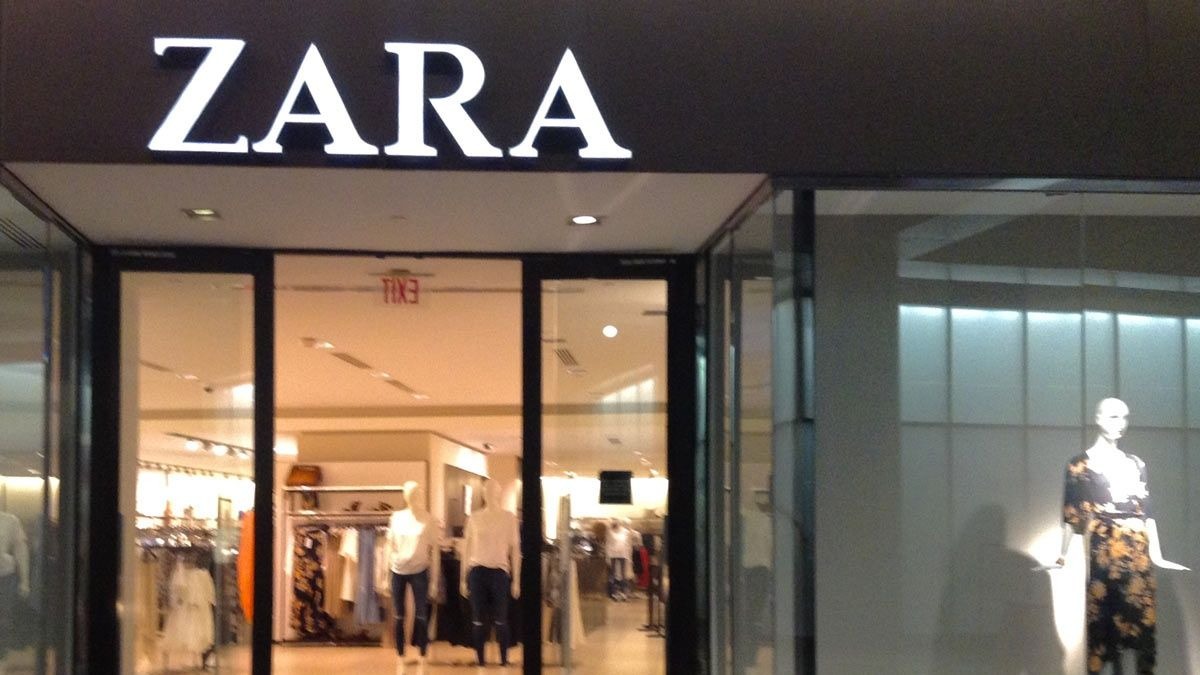 Zara cuenta con una amplia lista de de camisas de mujer aptas para cualquier ocasión