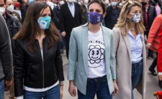 La ministra de Derechos Sociales y Agenda 2030, Ione Belarra; la ministra de Igualdad, Irene Montero; la vicepresidenta tercera y ministra de Trabajo, Yolanda Díaz. : Alejandro Martínez Vélez/EFE