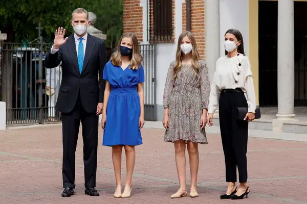 Rey Felipe, Princesa Leonor, infanta Sofía y la Reina Letizia