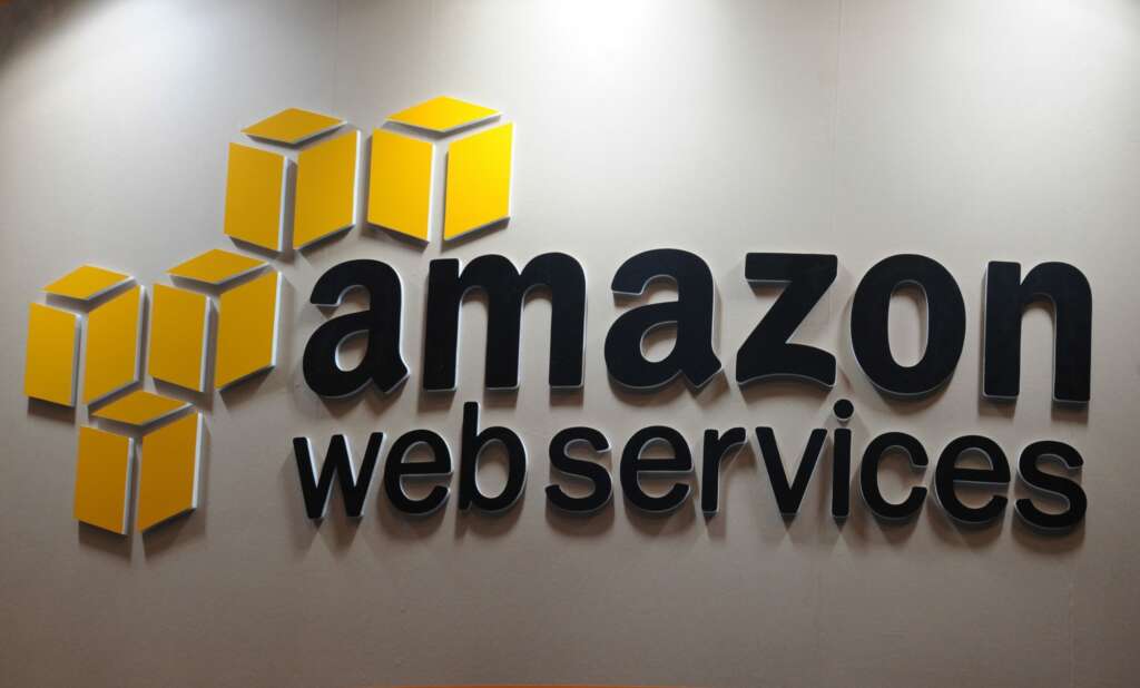 Imagen de un anuncio de Amazon Web Services (AWS). EFE/Everett Kennedy Brown/Archivo