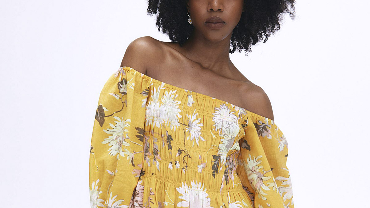 Vestido corto en tejido de crepé de H&M