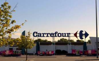 El exterior de un supermercado de Carrefour