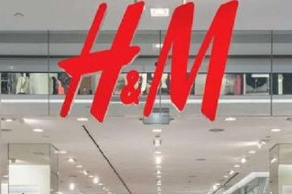 Fachada exterior de una tienda de H&M