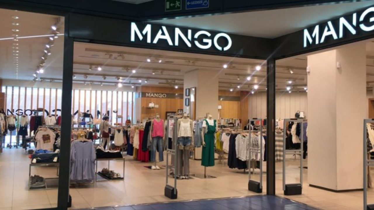 Exterior de una tienda de Mango