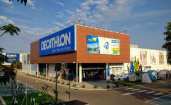 Exterior de una tienda de Decathlon