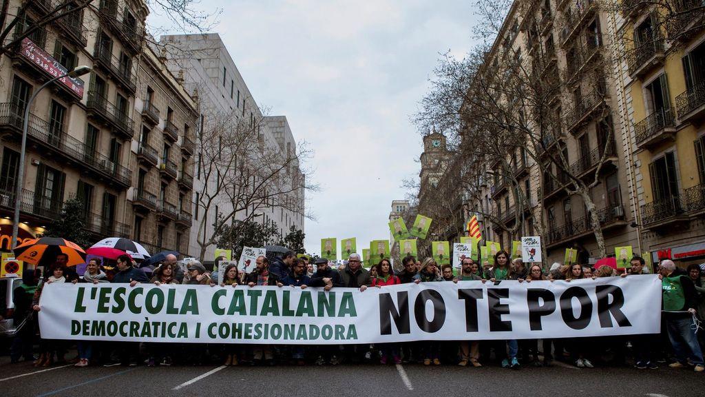 Imagen de archivo de una manifestación de apoyo al modelo de inmersión lingüística, que actualmente se aplica en Cataluña / EFE