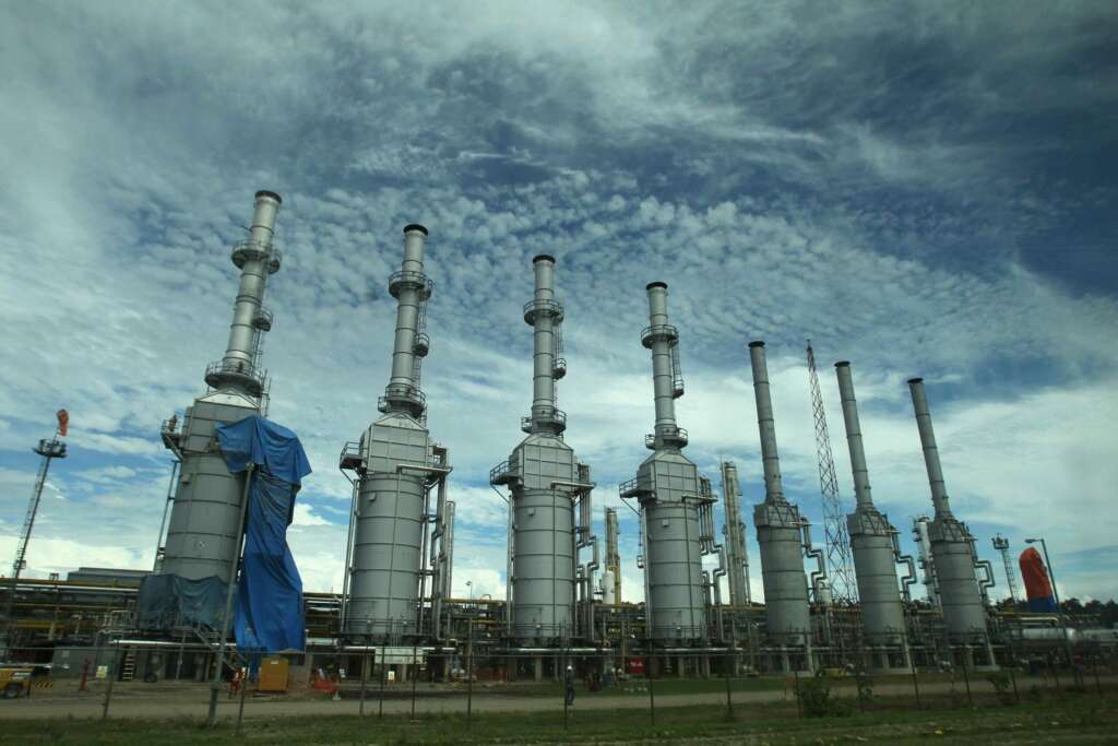 La subida global del precio del gas amenaza a la recuperación económica. En la imagen, la planta de procesamiento de gas del yacimiento Camisea, en Cusco (Perú). EFE/ Paolo Aguilar/Archivo