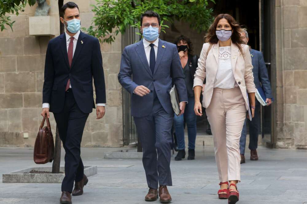 El Govern se desmarca de la manifestación en contra de la ampliación del aeropuerto de El Prat. En la imagen, Pere Aragonès, Laura Vilagrà y Roger Torrent. EFE/Quique García