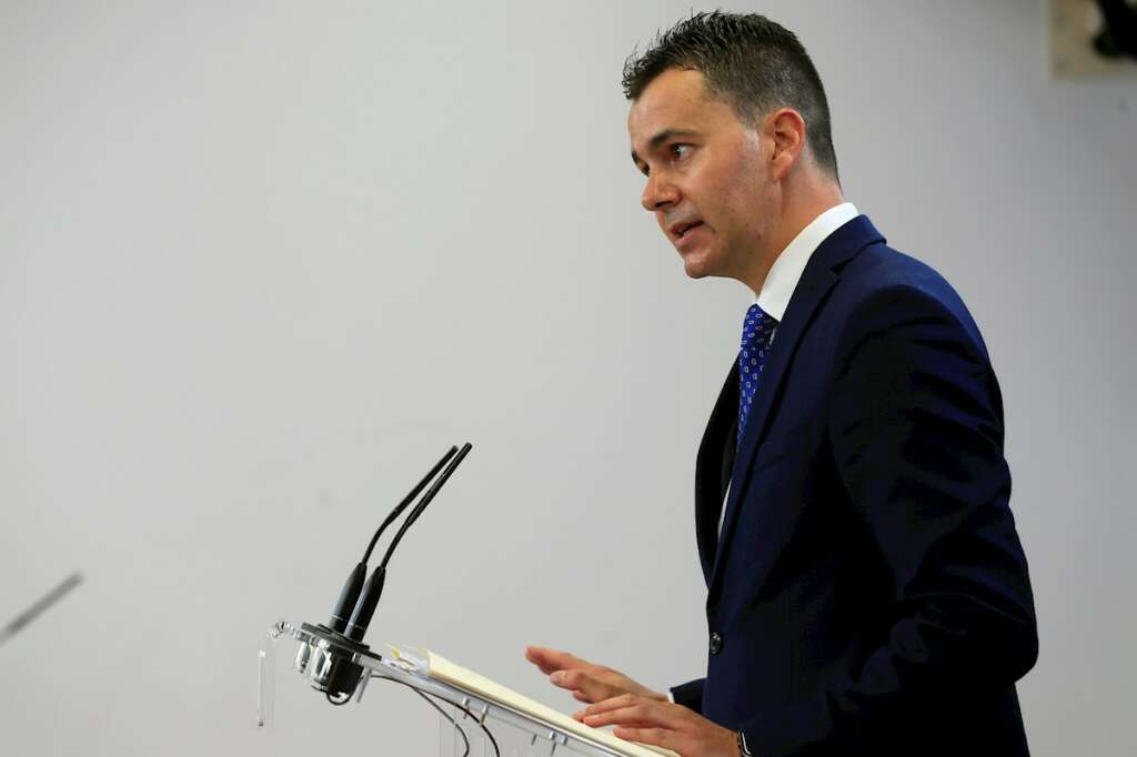 El portavoz del PSOE, Héctor Gómez Hernández durante la rueda de prensa tras la reunión de la Junta de Portavoces del Congreso celebrado este martes. EFE/Fernando Alvarado