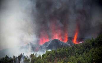 Pedro Sánchez pospone su viaje a Nueva York por la erupción volcánica en La Palma. EFE/Miguel Calero