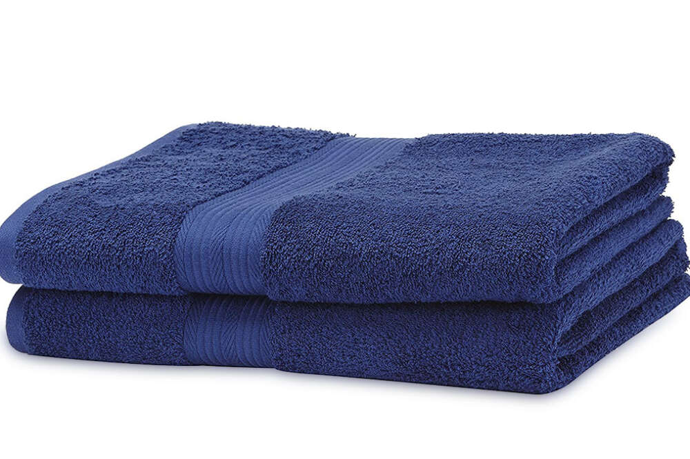 El set de dos toallas grandes de lavabo más vendido en Amazon con más de 25.000 valoraciones