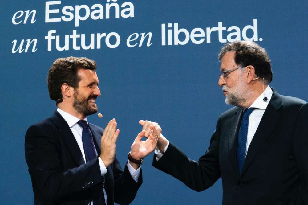 El líder del PP, Pablo Casado, junto al expresidente Mariano Rajoy en la Convención Nacional del partido. Foto: David Mudarra/PP