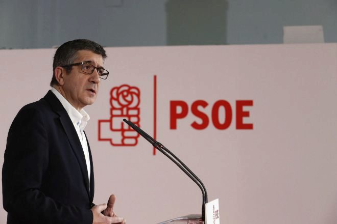 El exlehendakari Patxi López en rueda de prensa. Foto: EFE