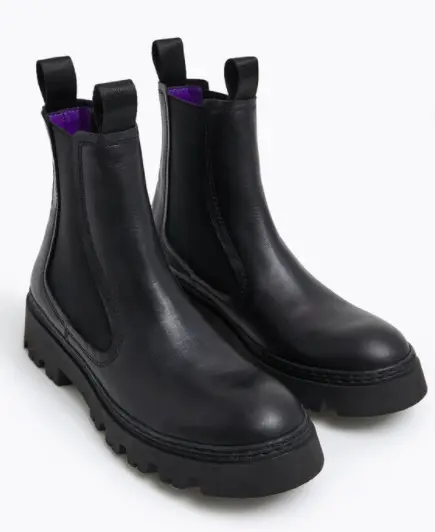 Primark tiene la versi n low cost de los botines de moda de 156 euros