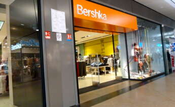 Fachada exterior de una tienda de Bershka